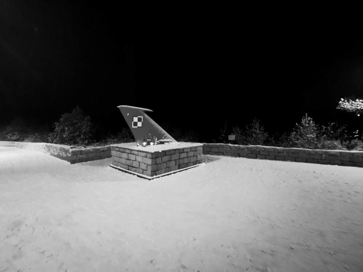 Apartament W Rezydencji Park ミエルノ エクステリア 写真